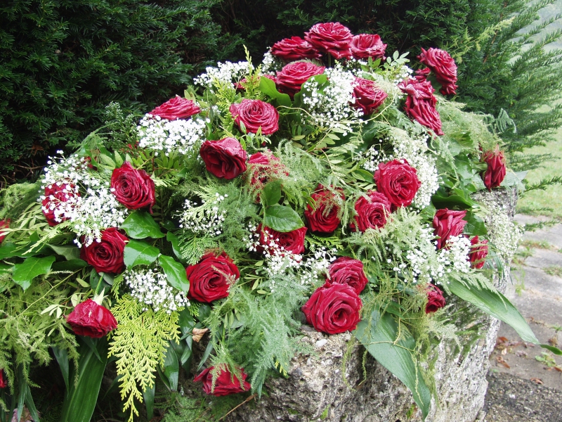 funeraire-TARADEAU-min_roses-61203